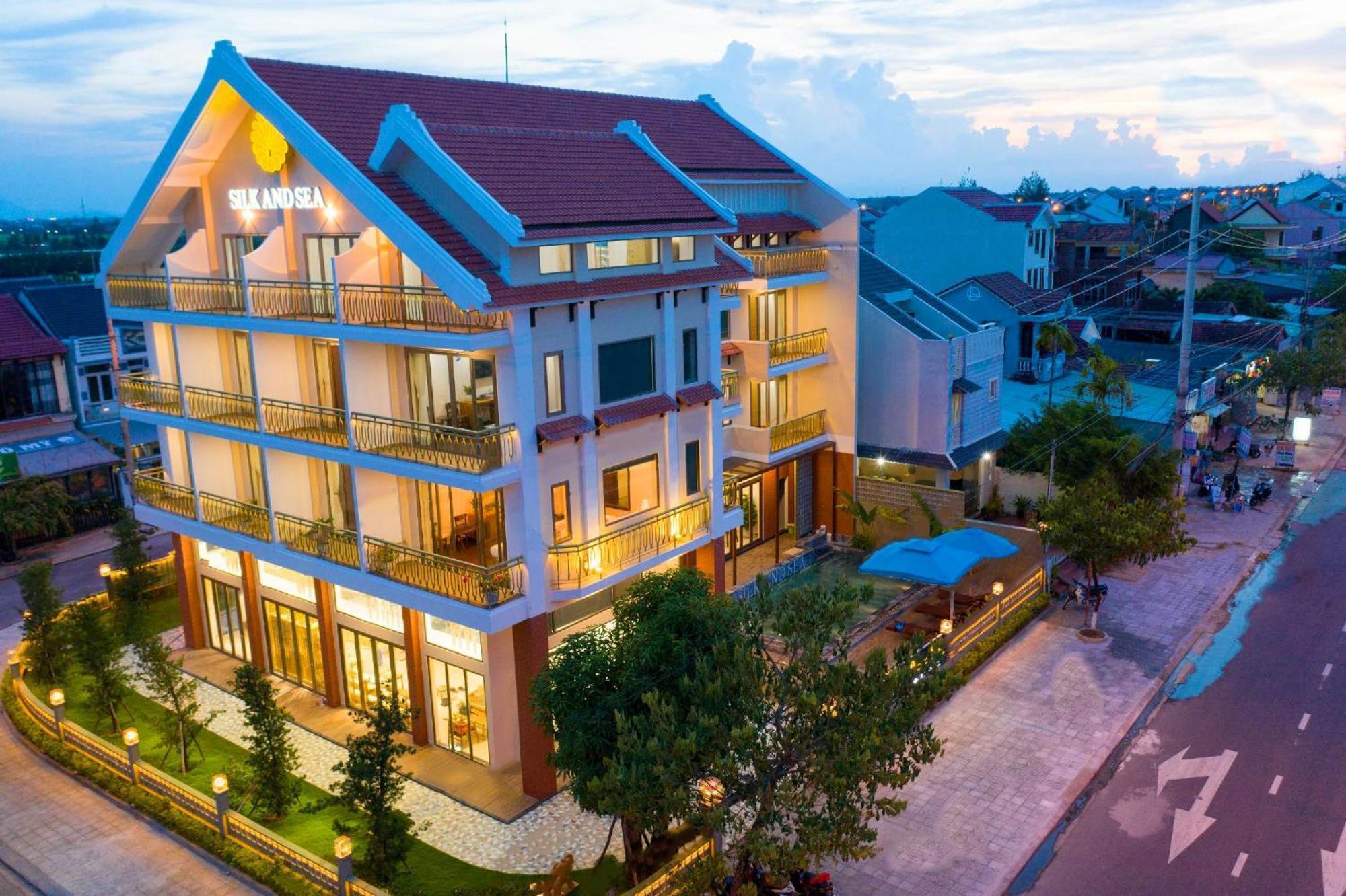 Silk And Sea Hotel Tan Thanh Экстерьер фото